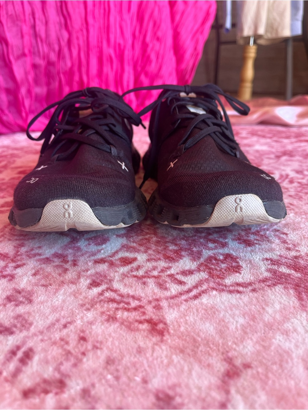 On Cloud Athletic Shoes for Women in Black - Picture 2 of 9
